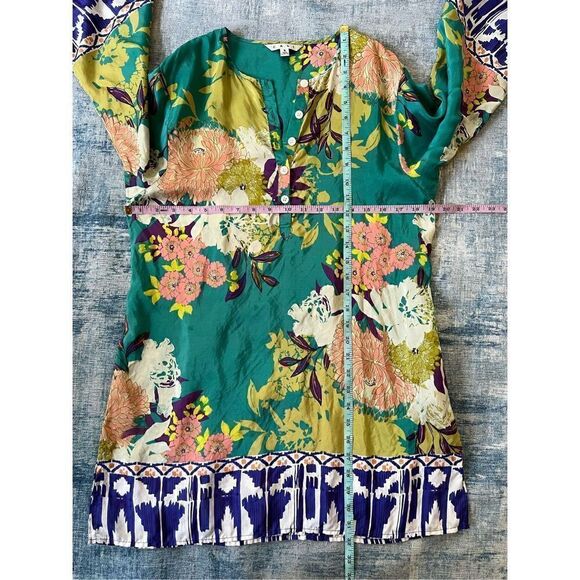 Cabi Green Pink Blue Floral 100% Silk Tunic Top Small - Picture 6 of 8